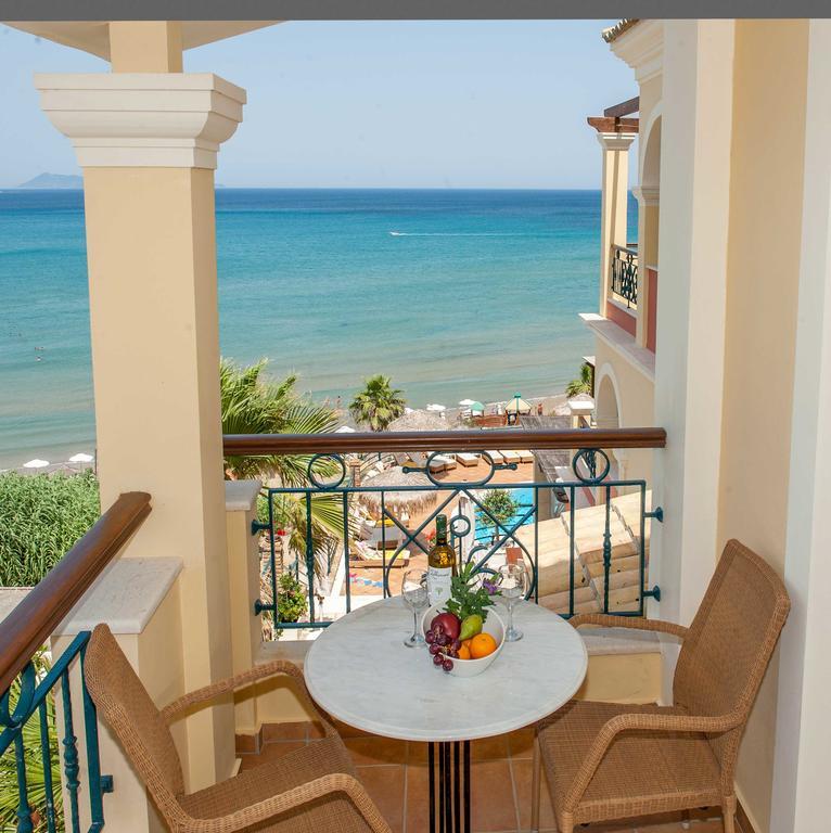 Delfino Blu Wellness Boutique Hotel Ájosz Sztéfanosz Kültér fotó